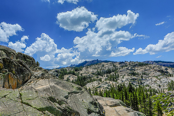 Blue skies over the El Dorado National Forest